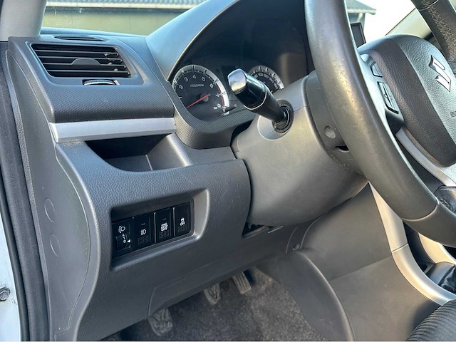 2011 suzuki swift personenauto - afbeelding 11 van  38