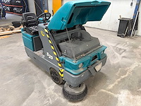 2011 tennant s20 industriële opzit-veeg-/zuigmachine - afbeelding 32 van  45