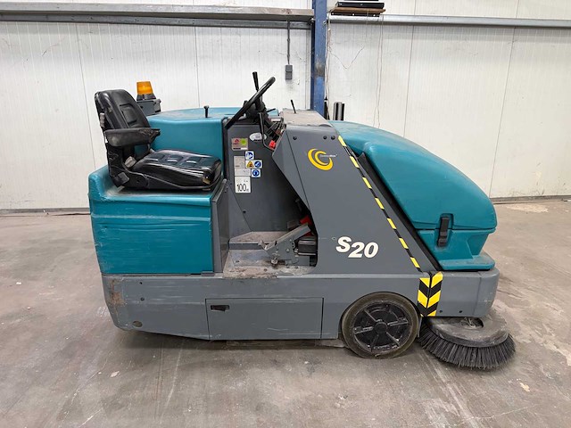 2011 tennant s20 industriële opzit-veeg-/zuigmachine - afbeelding 45 van  55
