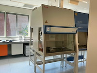 2011 thermo scientific herasafe ks 12 microbiologische veiligheidskast en12469