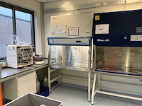 2011 thermo scientific herasafe ks 12 microbiologische veiligheidskast en12469 - afbeelding 1 van  9