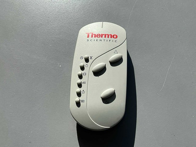 2011 thermo scientific herasafe ks 12 microbiologische veiligheidskast en12469 - afbeelding 7 van  8