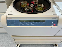 2011 thermo wetenschappelijke heraeus megafuge 40r centrifuge - afbeelding 3 van  5
