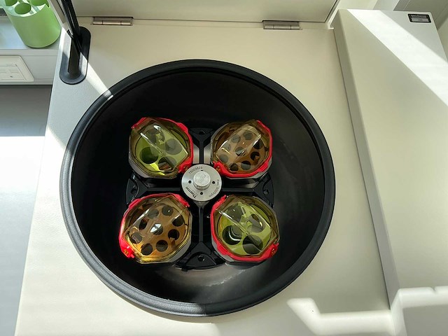 2011 thermowetenschappelijke heraeus megafuge 16r centrifuge - afbeelding 2 van  9