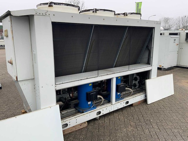 2011 tononforty voyager 302-c std chiller - afbeelding 6 van  10