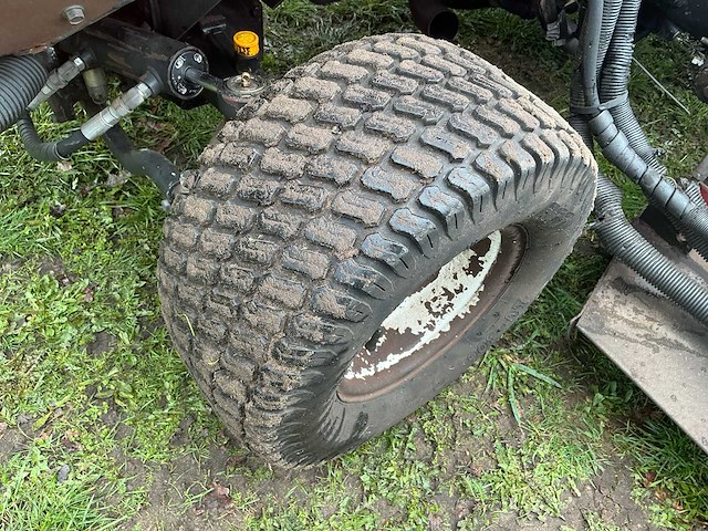 2011 toro groundmaster 4010-d maaimachine - afbeelding 8 van  32