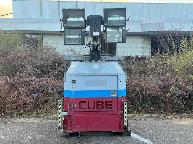 2011 tower light cube vt1 mobiele lichtmast - afbeelding 1 van  8