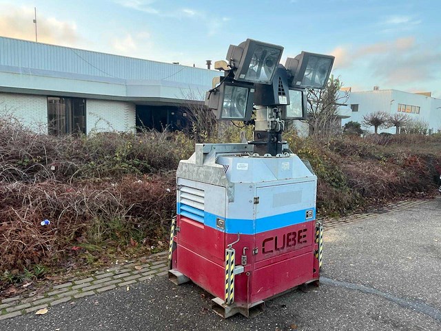 2011 tower light cube vt1 mobiele lichtmast - afbeelding 2 van  8