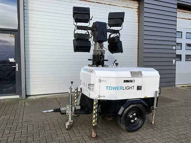 2011 towerlight vb-9 mobiele lichtmast - afbeelding 1 van  11