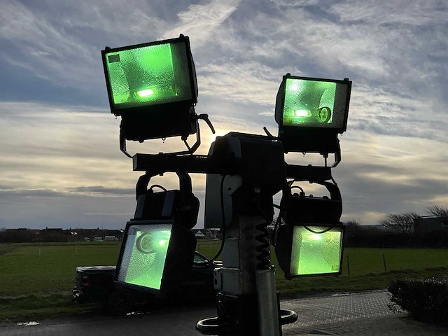 2011 towerlight vb-9 mobiele lichtmast - afbeelding 7 van  11