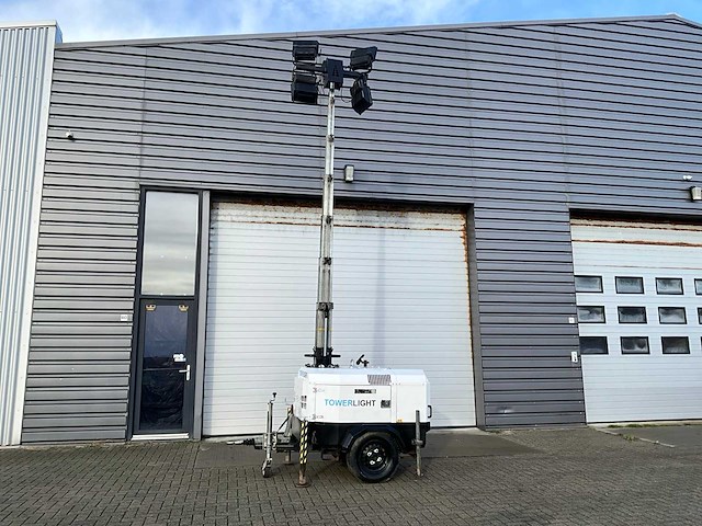 2011 towerlight vb-9 mobiele lichtmast - afbeelding 8 van  11