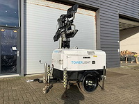 2011 towerlight vb-9 mobiele lichtmast - afbeelding 1 van  11