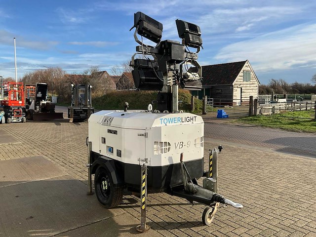 2011 towerlight vb-9 mobiele lichtmast - afbeelding 4 van  11