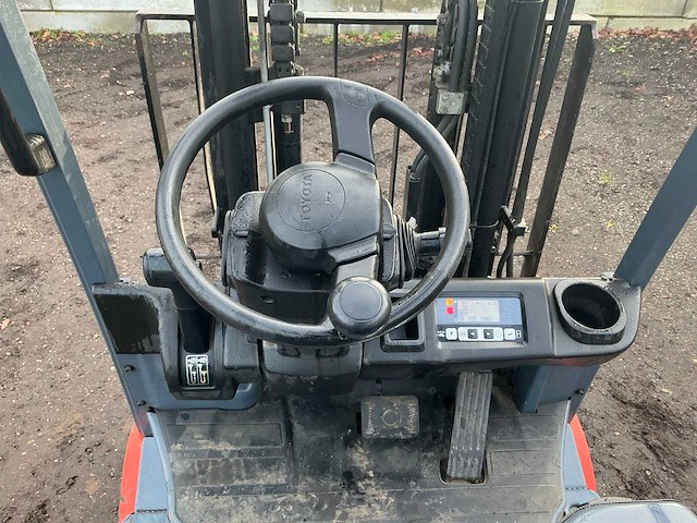 2011 toyota 8fbet16 vorkheftruck - afbeelding 10 van  29