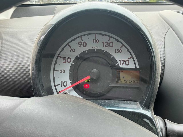 2011 toyota aygo 1.0-12v now airco - afbeelding 5 van  34