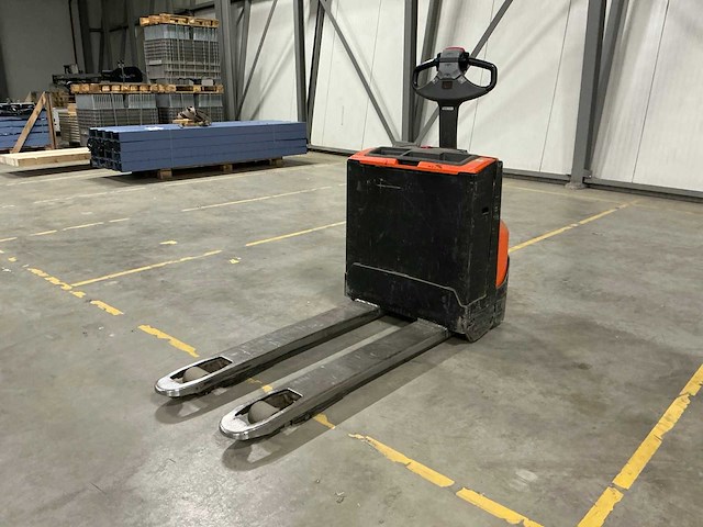 2011 toyota bt lwe140 elektrische palletwagen - afbeelding 1 van  10