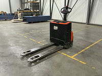 2011 toyota bt lwe140 elektrische palletwagen - afbeelding 1 van  13