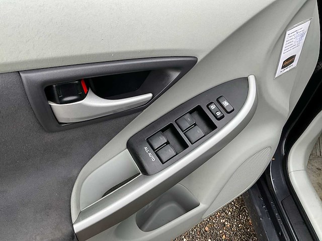 2011 toyota prius 1.6 hybride personenauto 61-pvd-6 - afbeelding 9 van  38