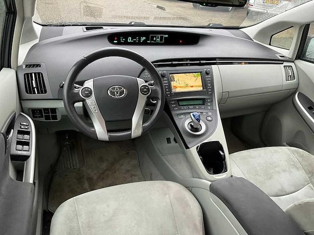 2011 toyota prius 1.6 hybride personenauto 61-pvd-6 - afbeelding 11 van  38