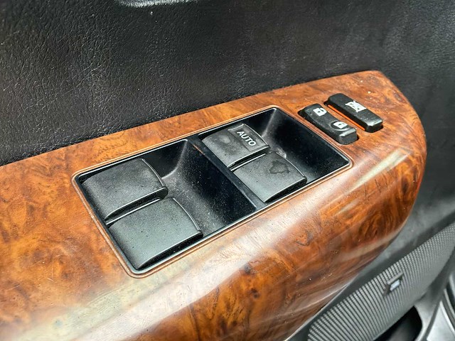 2011 toyota tundra 5.7 v8 crew. plat. personenauto - afbeelding 38 van  49