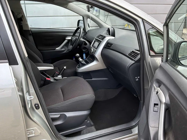 2011 toyota verso 1.6 vvt-i business personenauto - afbeelding 7 van  25