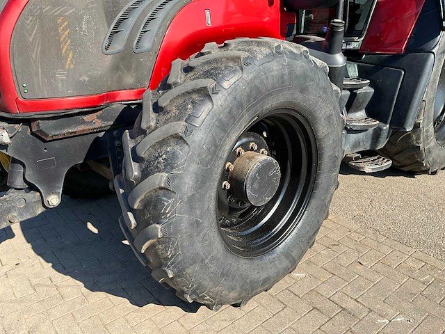 2011 valtra t152 vierwielaangedreven landbouwtractor - afbeelding 9 van  21