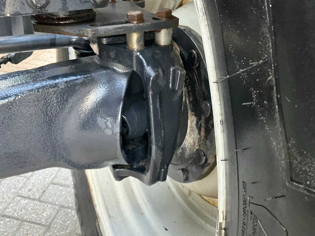 2011 valtra t202 direct vierwielaangedreven landbouwtractor - afbeelding 13 van  33