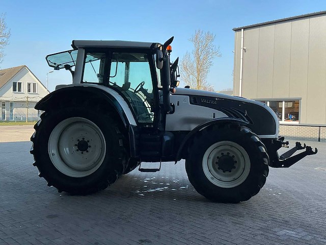2011 valtra t202 direct vierwielaangedreven landbouwtractor - afbeelding 29 van  33