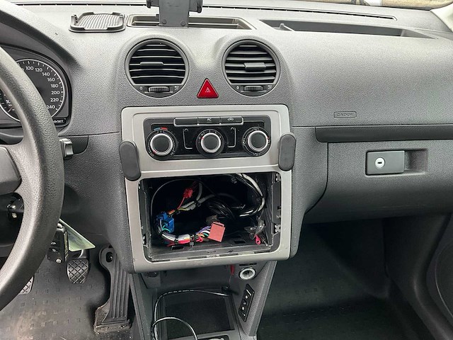 2011 volkswagen caddy maxi 1.6tdi camper k-036-vn - afbeelding 18 van  38