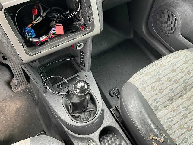2011 volkswagen caddy maxi 1.6tdi camper k-036-vn - afbeelding 19 van  38