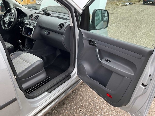 2011 volkswagen caddy maxi 1.6tdi camper k-036-vn - afbeelding 21 van  38