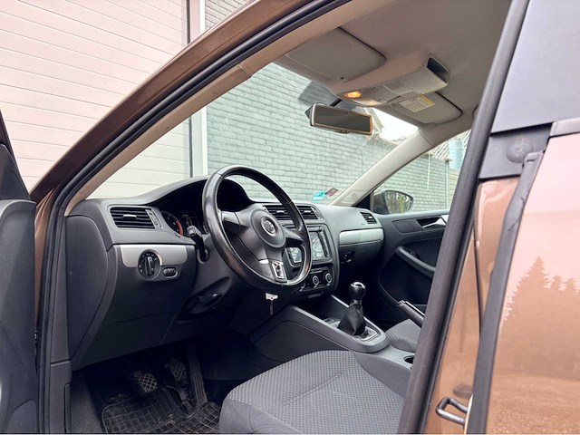 2011 volkswagen jetta personenauto - afbeelding 12 van  14