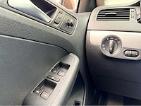 2011 volkswagen jetta personenauto - afbeelding 12 van  13