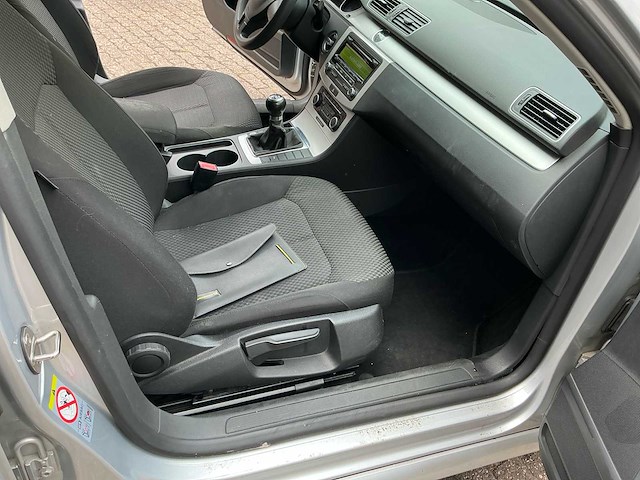 2011 volkswagen passat variant 1.8 tsi comfortline personenauto - afbeelding 19 van  26