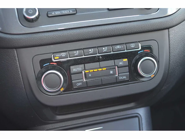 2011 volkswagen tiguan 2.0 tsi sport&st.4m personenauto - afbeelding 2 van  3