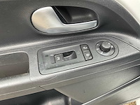 2011 volkswagen up! 1.0 high up! bluem. personenauto - afbeelding 14 van  24
