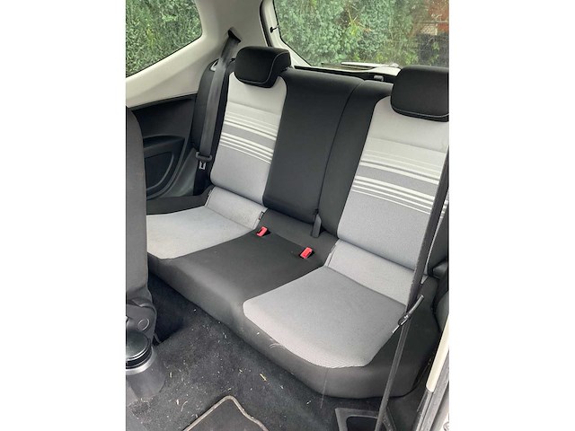 2011 volkswagen up! 1.0 high up! bluem. personenauto - afbeelding 17 van  24
