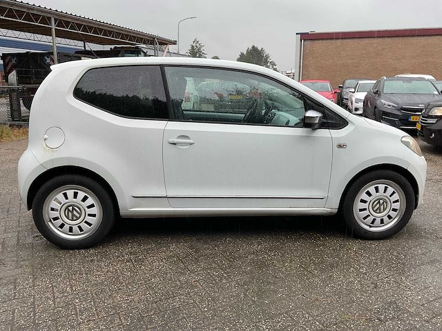 2011 volkswagen up! 1.0 high up! bluem. personenauto - afbeelding 20 van  24