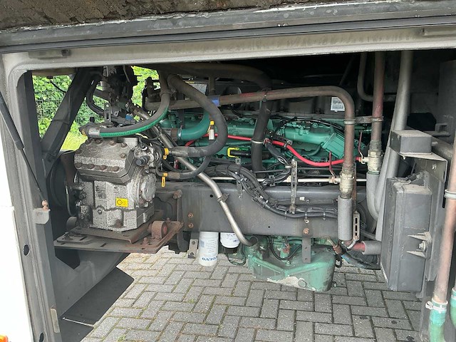 2011 volvo 9500 touringcar - afbeelding 31 van  47