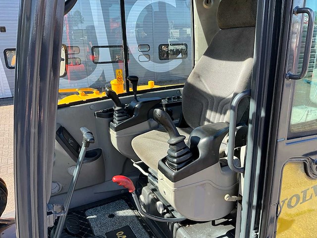 2011 volvo ec60c midigraafmachine - afbeelding 14 van  29