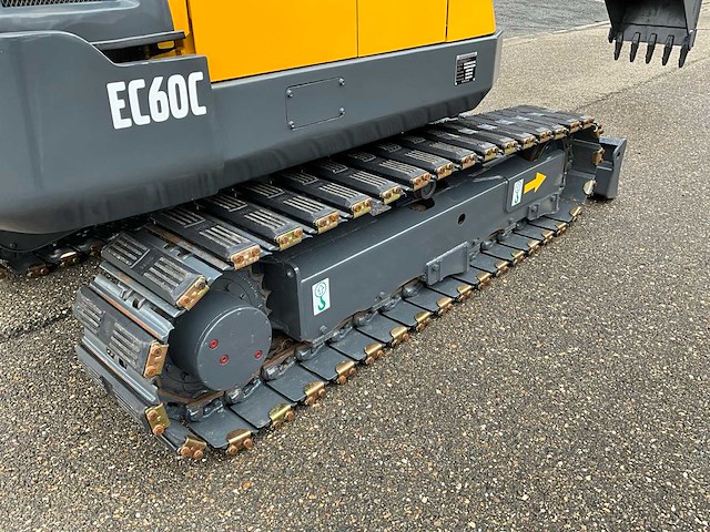 2011 volvo ec60c midigraafmachine - afbeelding 11 van  32