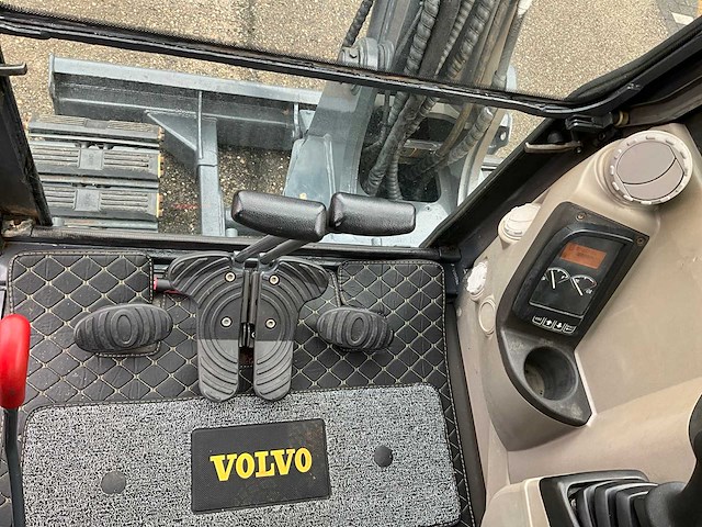 2011 volvo ec60c midigraafmachine - afbeelding 22 van  32