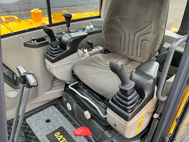 2011 volvo ec60c midigraafmachine - afbeelding 25 van  32