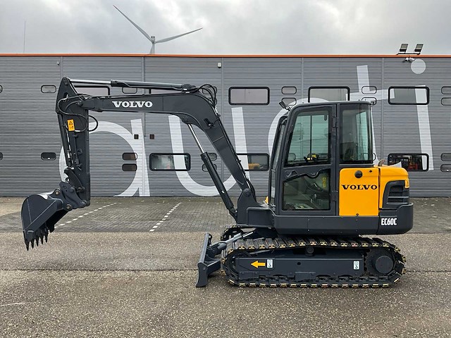 2011 volvo ec60c midigraafmachine - afbeelding 2 van  32