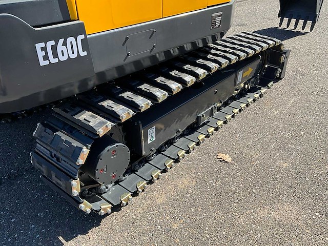 2011 volvo ec60c midigraafmachine - afbeelding 2 van  23