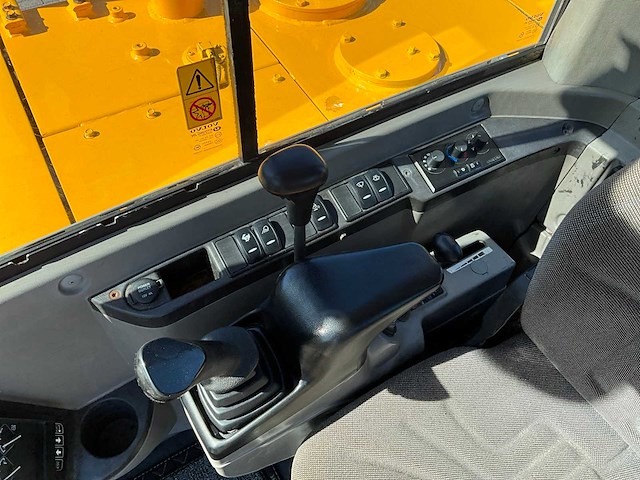 2011 volvo ec60c midigraafmachine - afbeelding 11 van  23