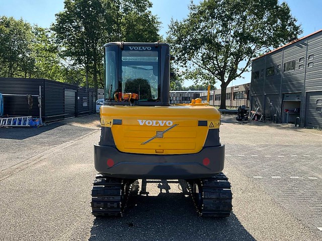 2011 volvo ec60c midigraafmachine - afbeelding 17 van  22