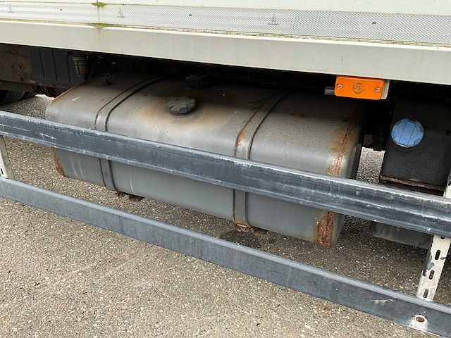 2011 volvo fl240 koel/vries vrachtwagen - afbeelding 6 van  43