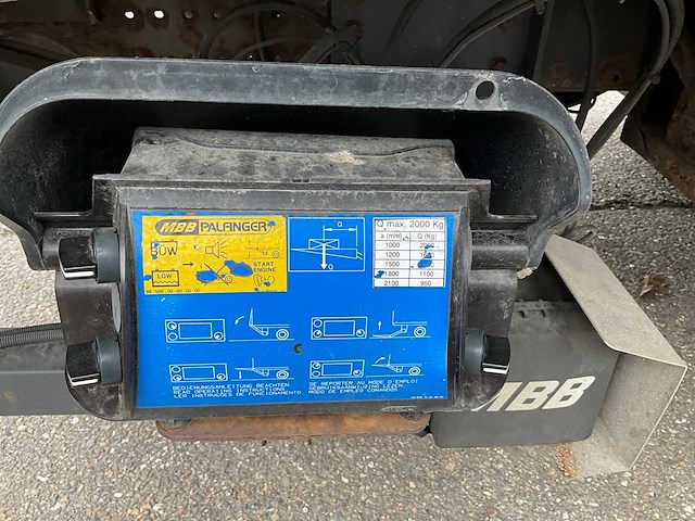 2011 volvo fl240 koel/vries vrachtwagen - afbeelding 29 van  43