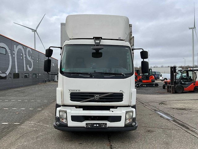 2011 volvo fl240 koel/vries vrachtwagen - afbeelding 29 van  43